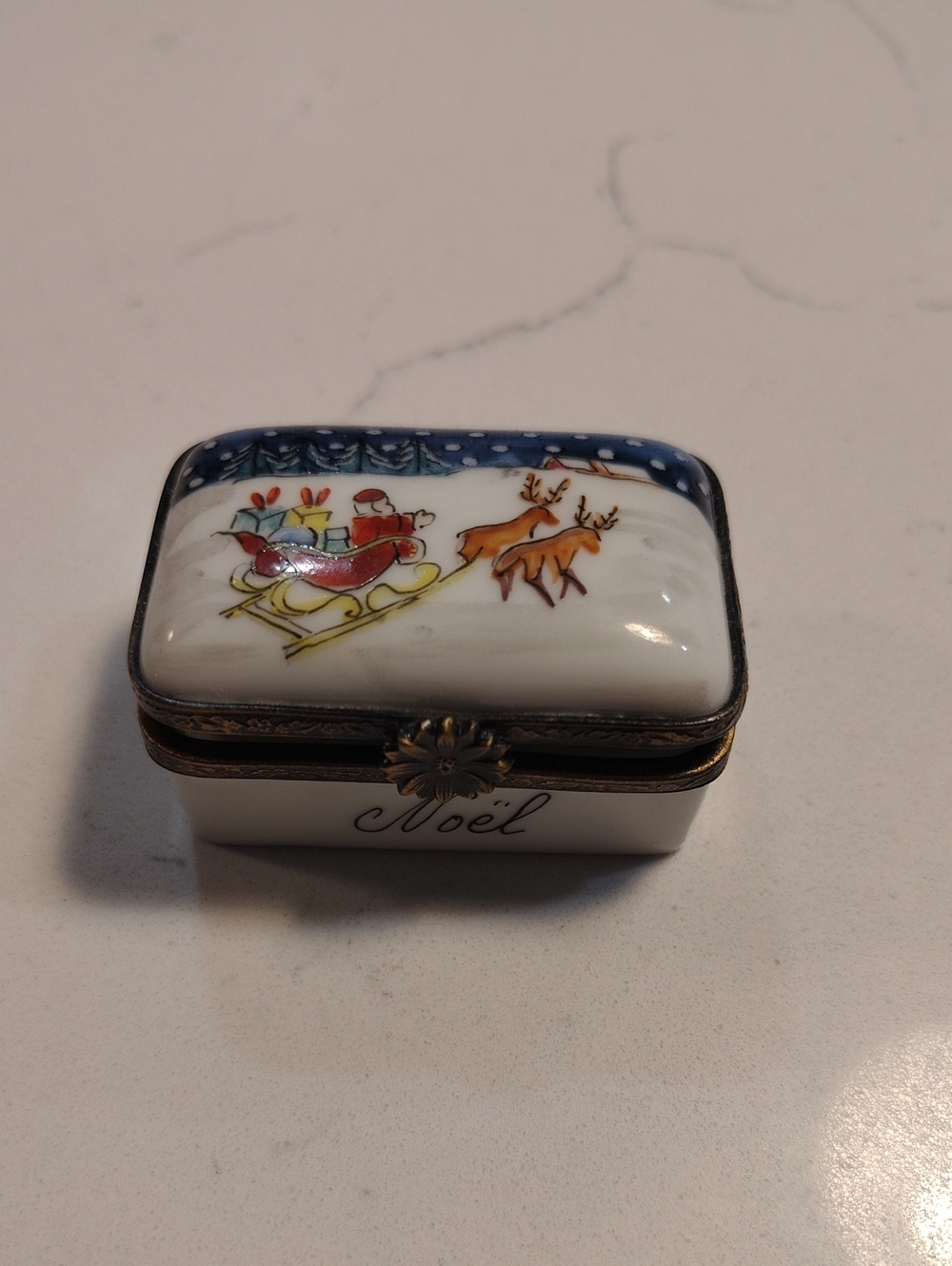 Limoges Noel Porcelain Trinket Box with Santa Sleigh Illustration